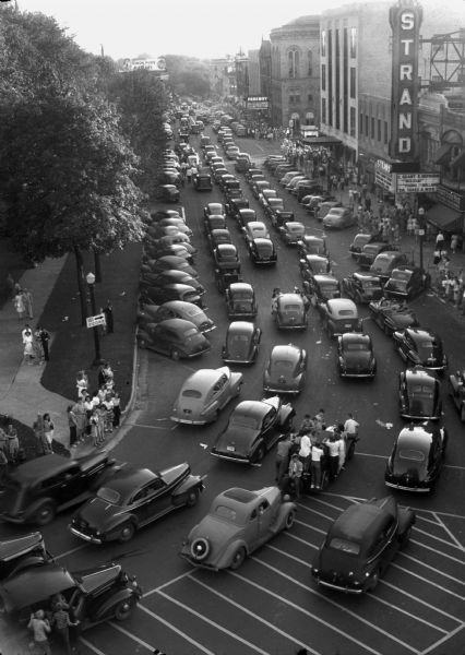 V-J Day celebrations in Madison, 1945